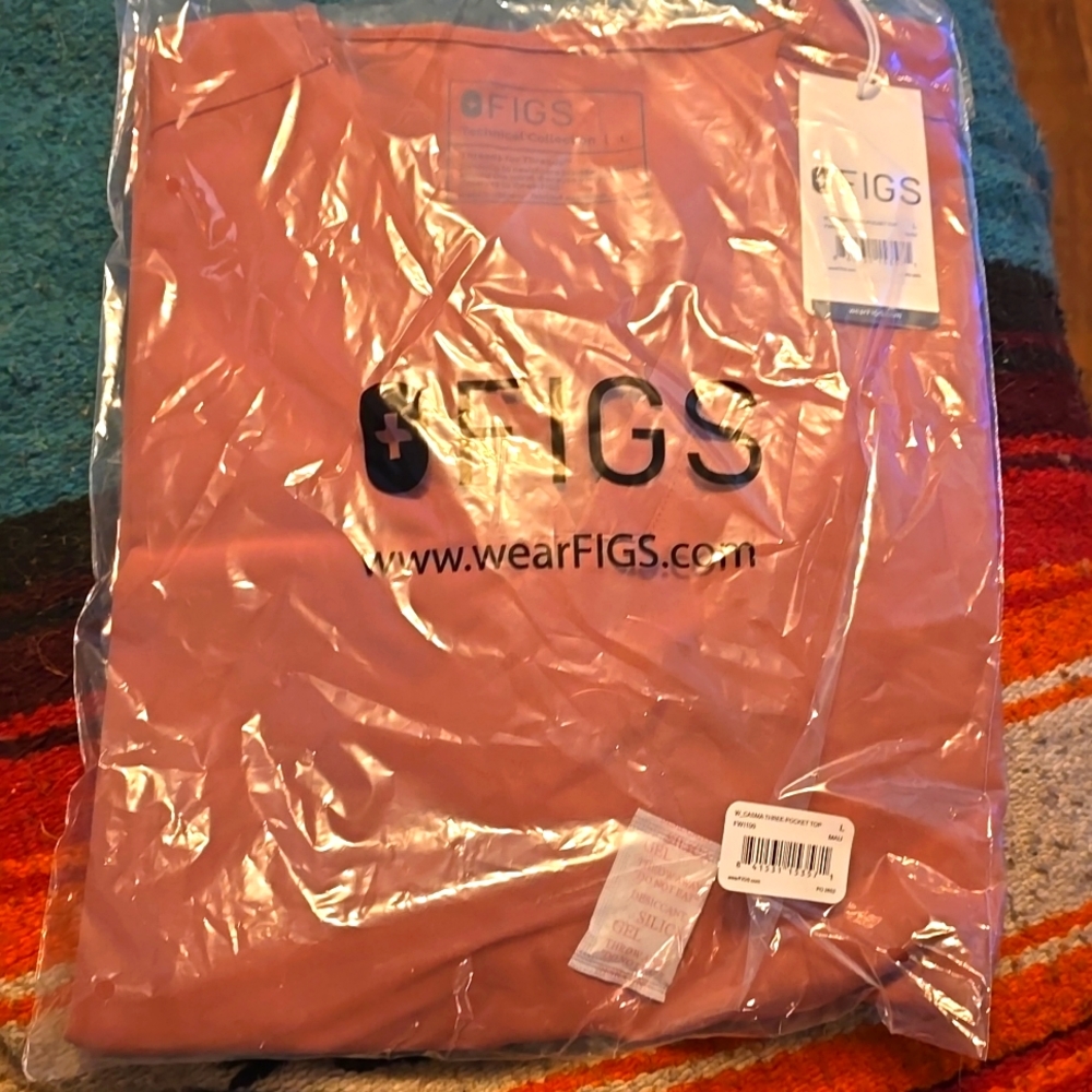 NWT Womens Figs Casma Scrub Top